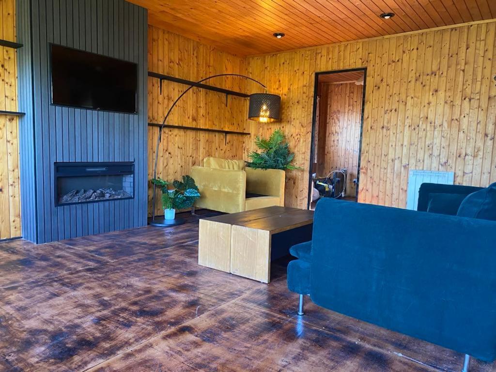 Kingswood Lodges Форт-Уильям Экстерьер фото